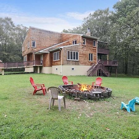Relax In Blakeslee - Spacious 5Br Home With Bbq Экстерьер фото