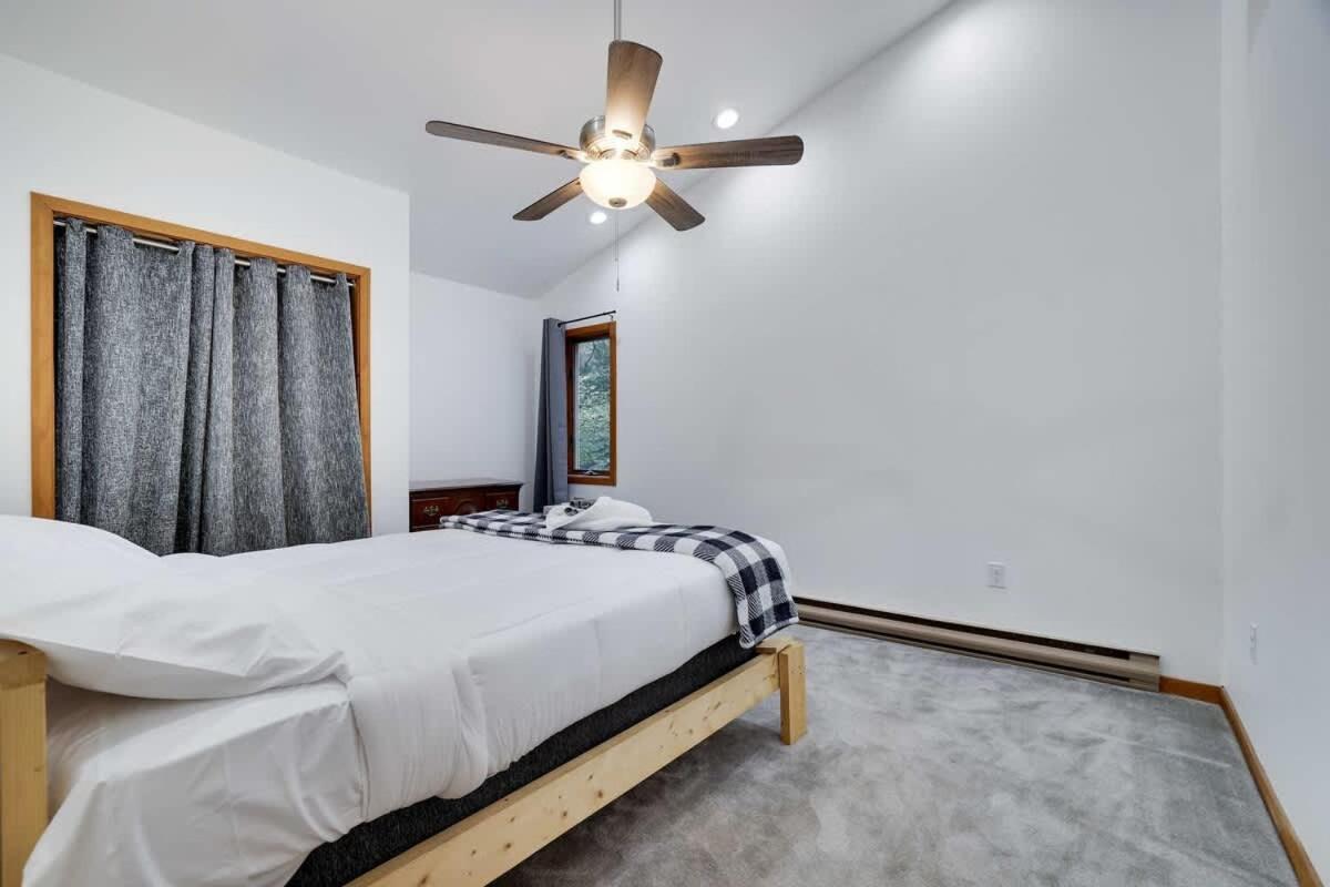 Relax In Blakeslee - Spacious 5Br Home With Bbq Экстерьер фото